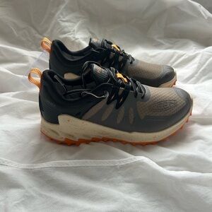 Men’s Black and Orange Athletic Shoes